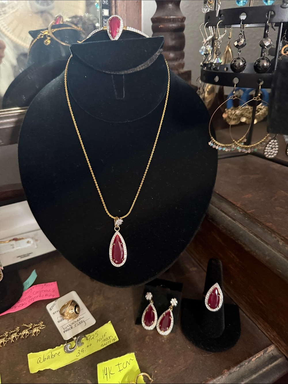 Beautiful(USED) Custom Jewelry Set
